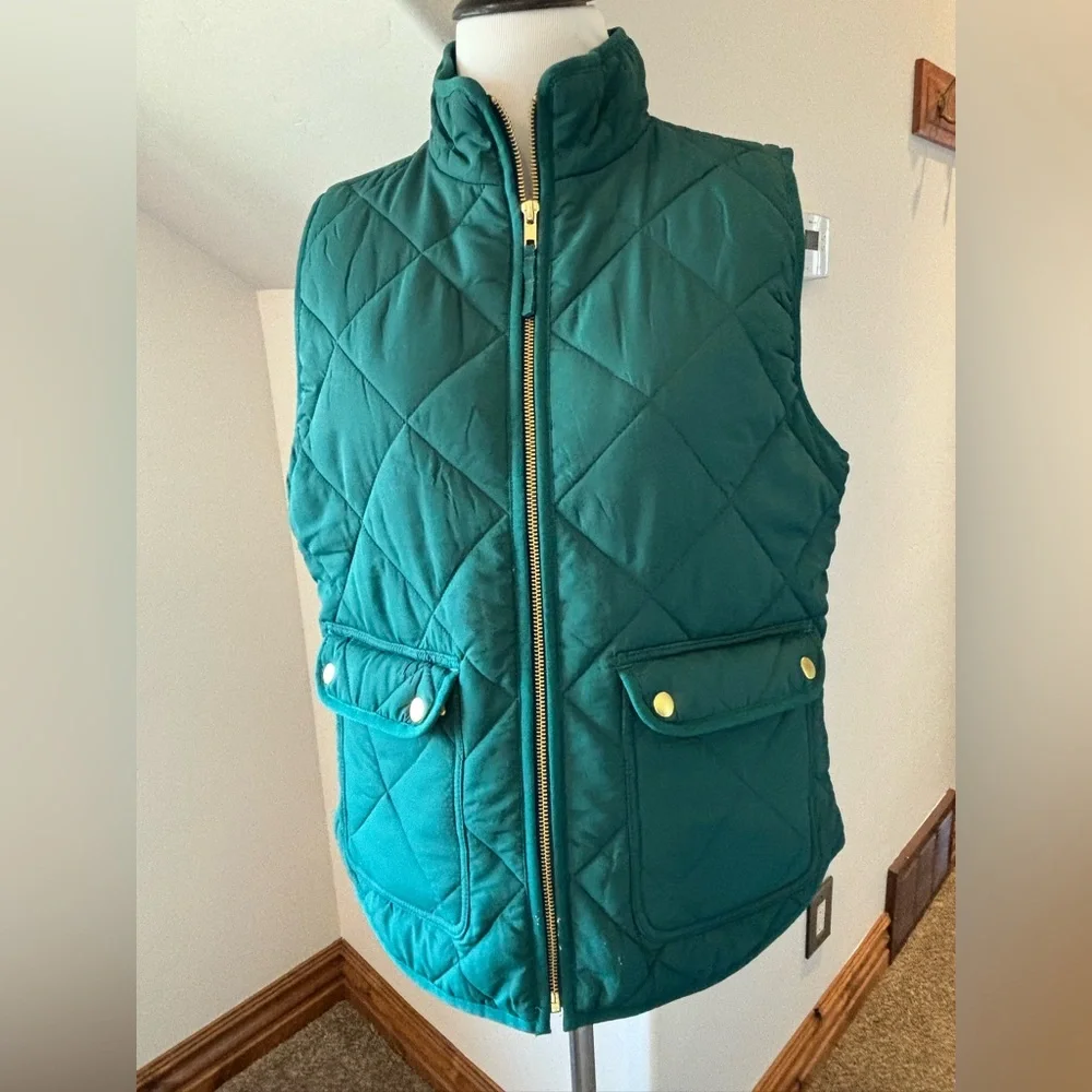Green Quilted Vest with Gold Accents - Picture 3 of 7